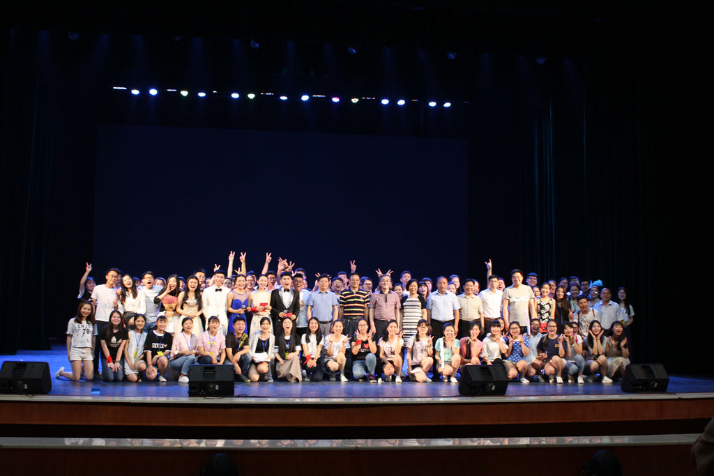 BEAT365隆重举办2016届毕业生晚会 BEAT365隆重举办2016届毕业生晚会